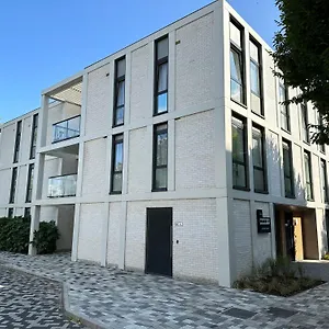 Apartment Vick's House With Parking And Ev Chrgr, Uxbridge