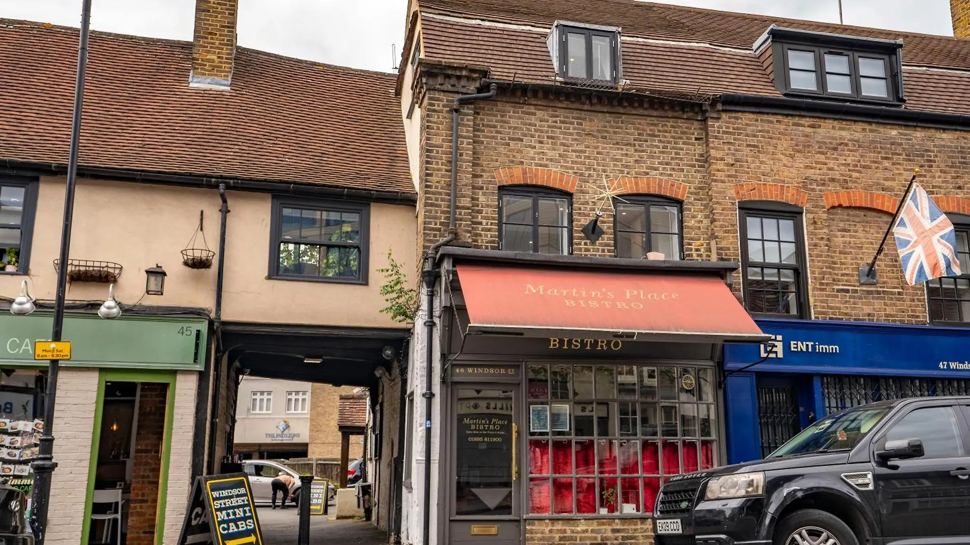 Apartment Ideal Uxbridge Hub, 3 Bed Flat Next To The Station